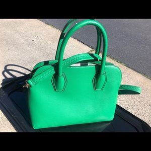 Fun green purse